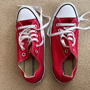 Red converse sneakers - barely worn! Women’s size 8